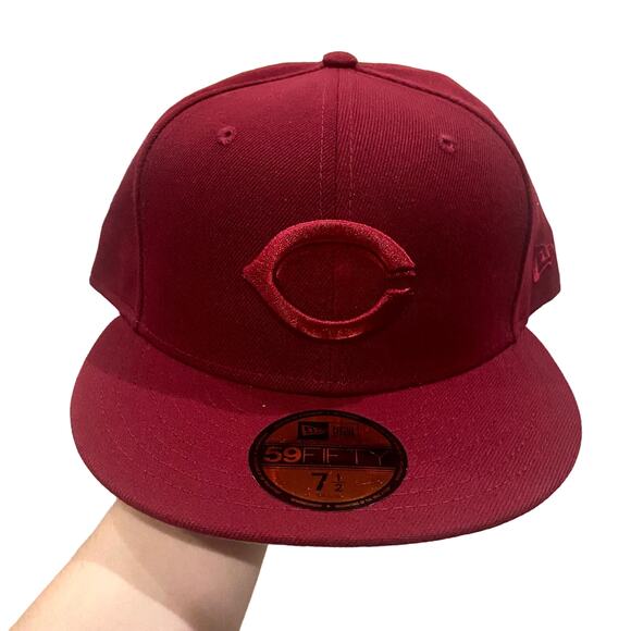 New Era Cincinnati reds Tonal Fitted Hat 7 1/2 - Picture 1 of 4